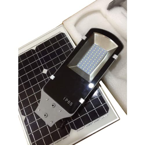 30 Watts Smart, Automatic Solar Powered Street Light.
