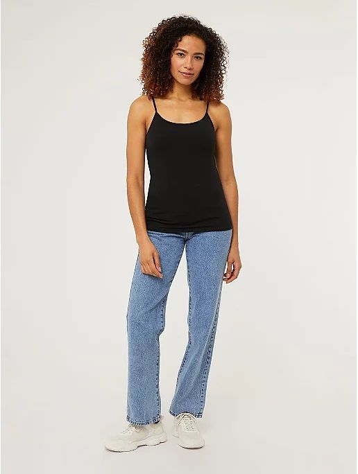 The Fitted Basic Cami Top- Black