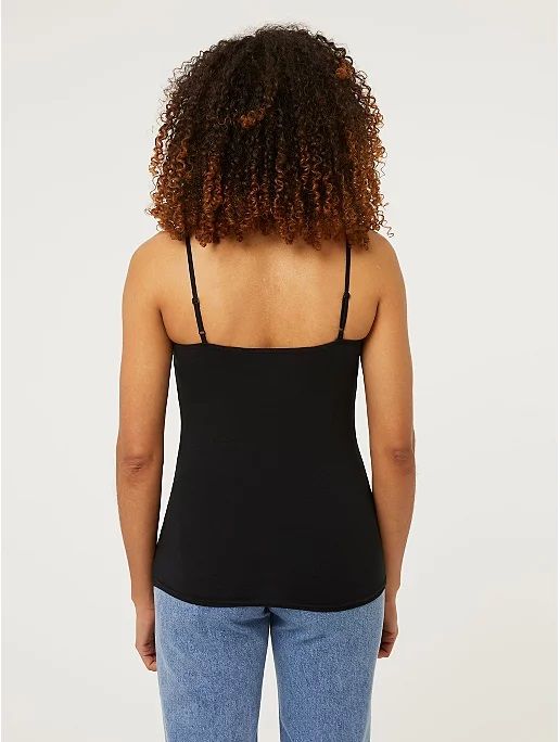 The Fitted Basic Cami Top- Black