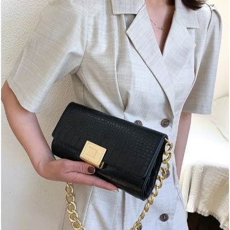 Retro Chain Crocodile Shoulder Handbag - Black