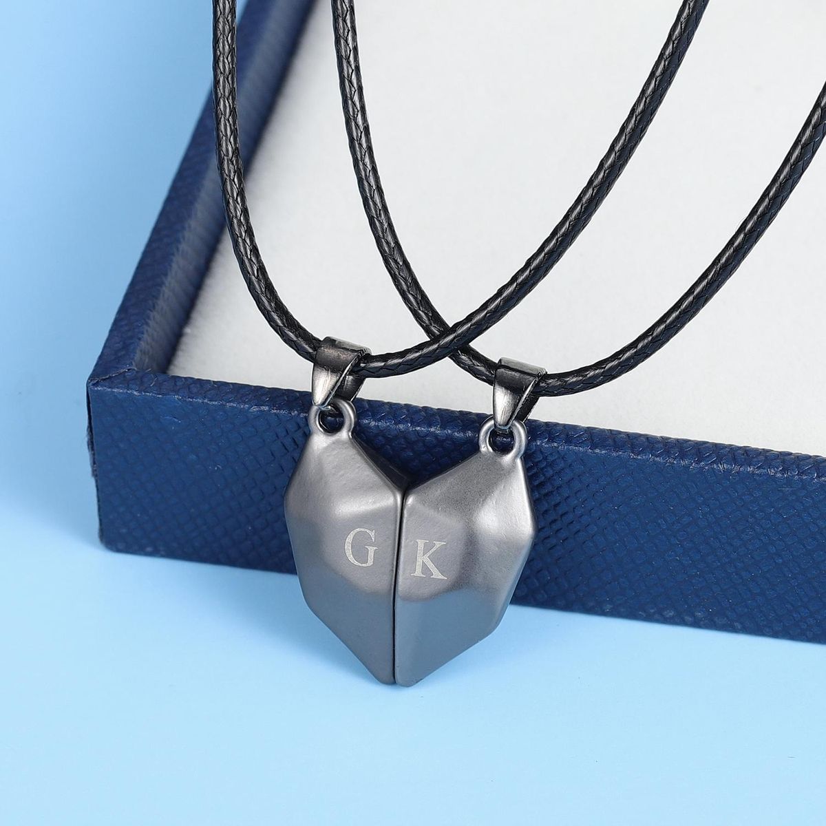 2Pcs/set Custom name Couple Necklaces Charm Pendant Necklace Jewelry Unisex Lovers Couples Jewelry Gift Clavicle Chain Pendants