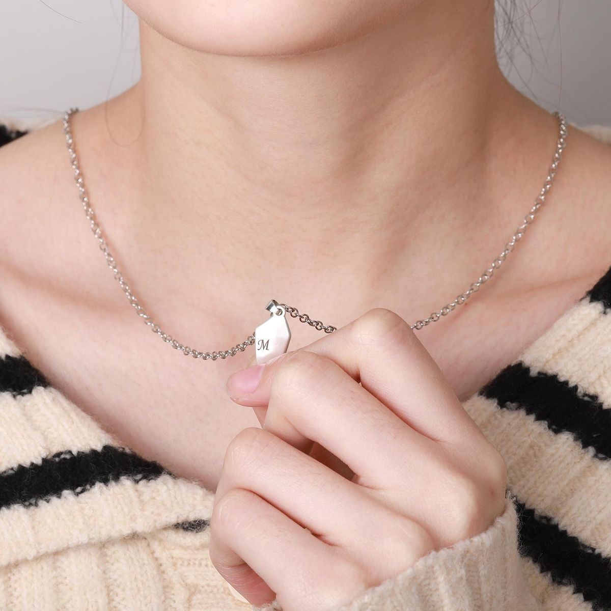 2Pcs/set Custom name Couple Necklaces Charm Pendant Necklace Jewelry Unisex Lovers Couples Jewelry Gift Clavicle Chain Pendants