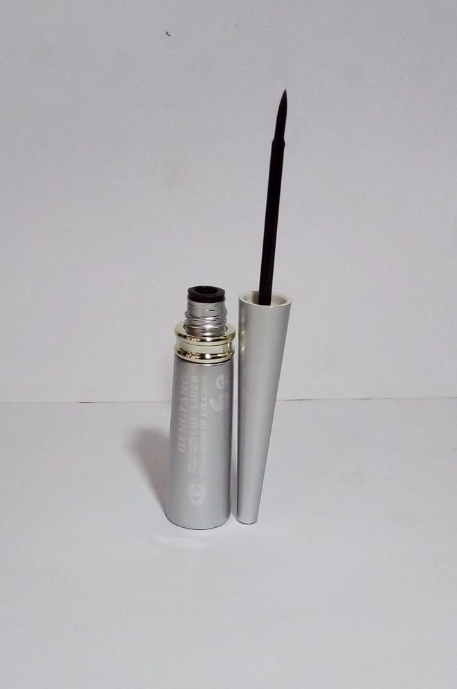 WATERPROOF EYE LINER