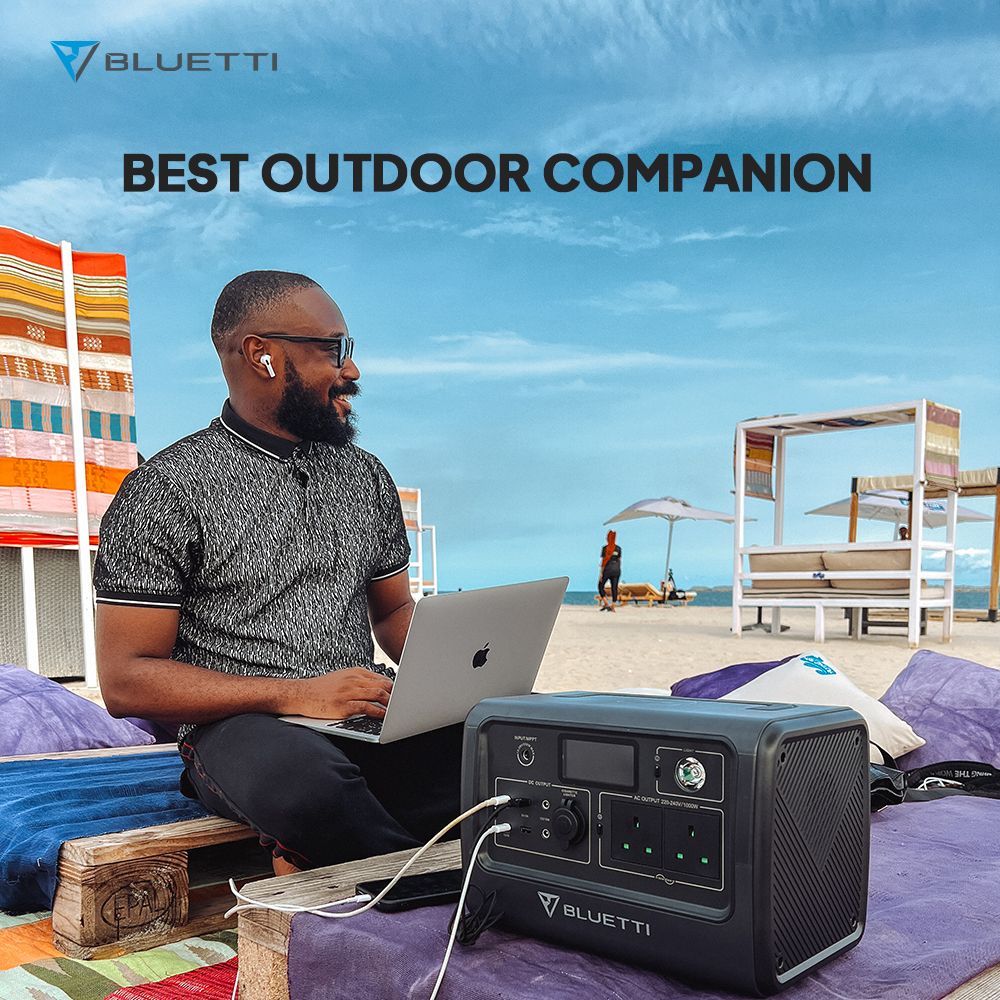 EB70 716Wh/1000W LiFePo4 Portable Solar Generator