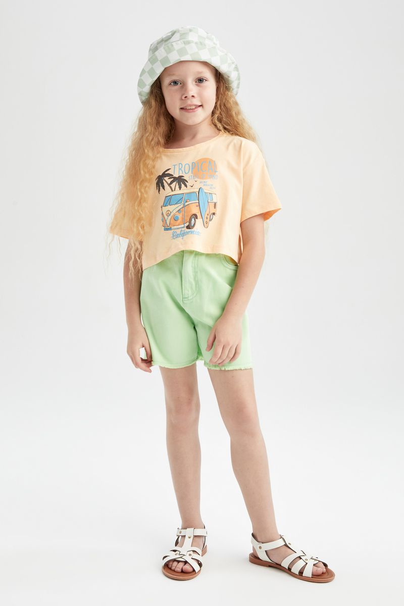 Girl Mom Fit Woven Short - Green