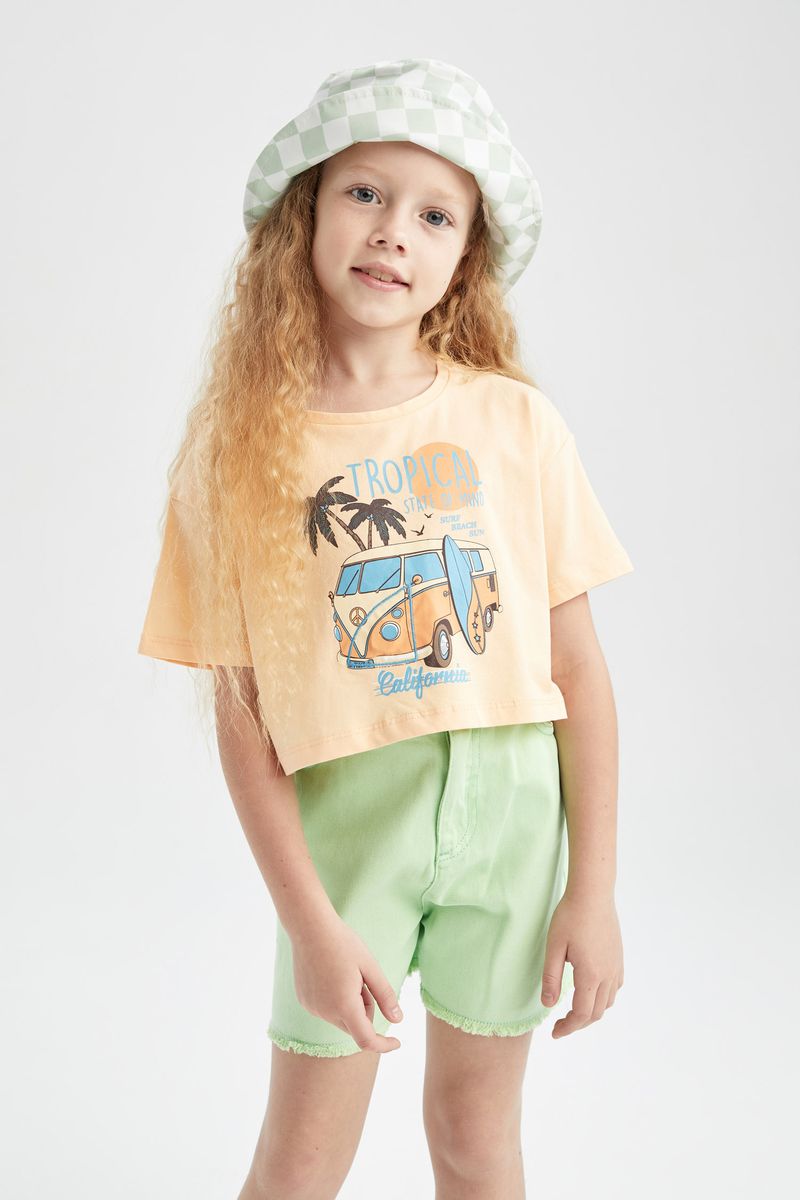 Girl Mom Fit Woven Short - Green