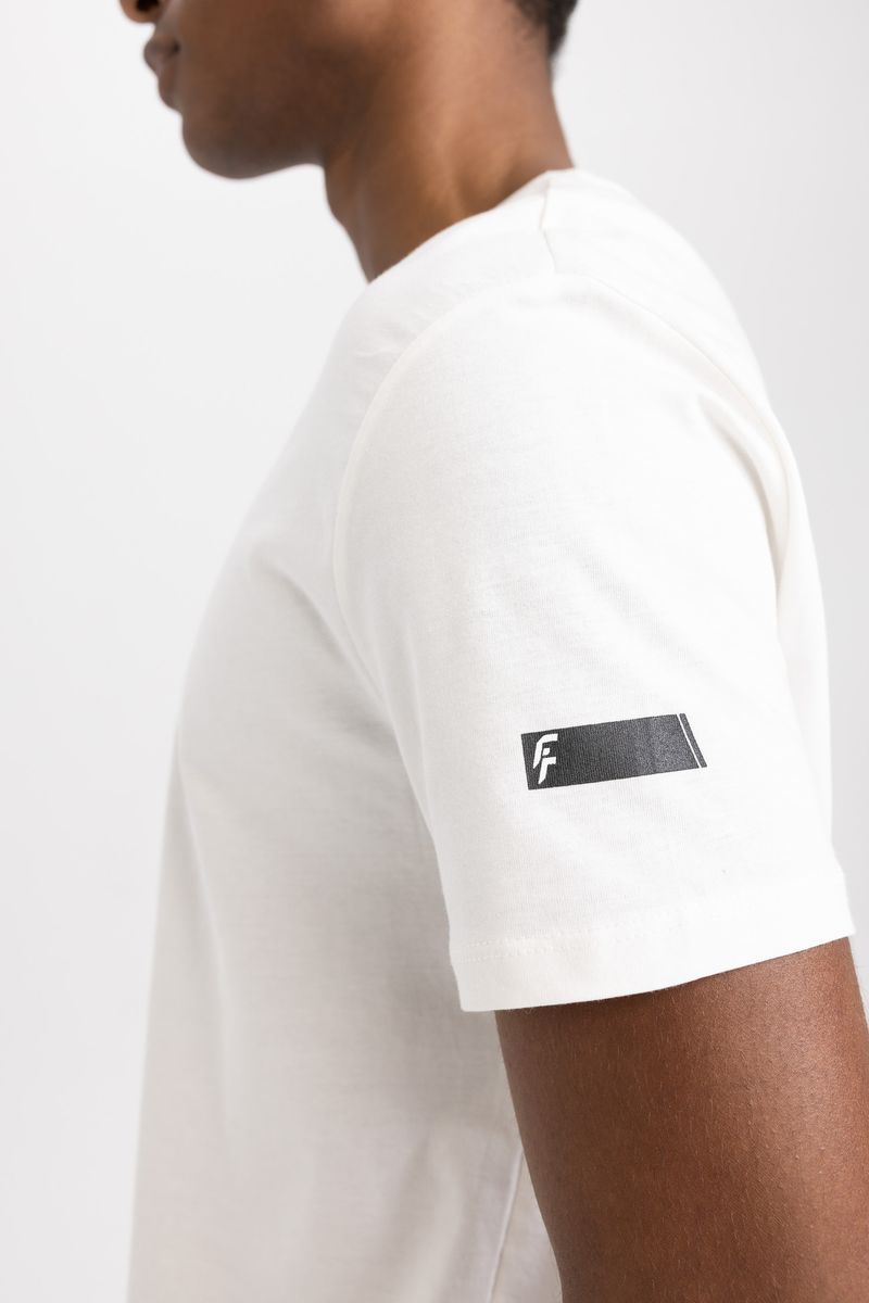 Man Standart Fit Crew Neck Short Sleeve Knitted T-Shirt - Ecru