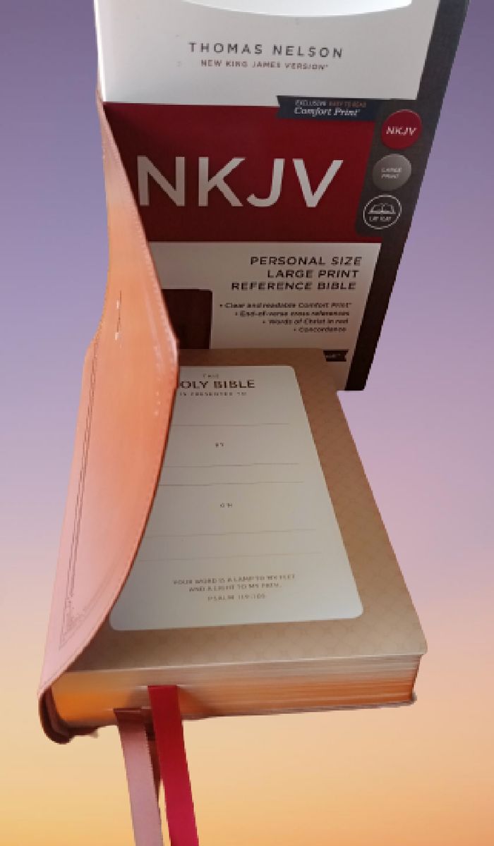 NKJV Personal Size Large Print Reference Bible