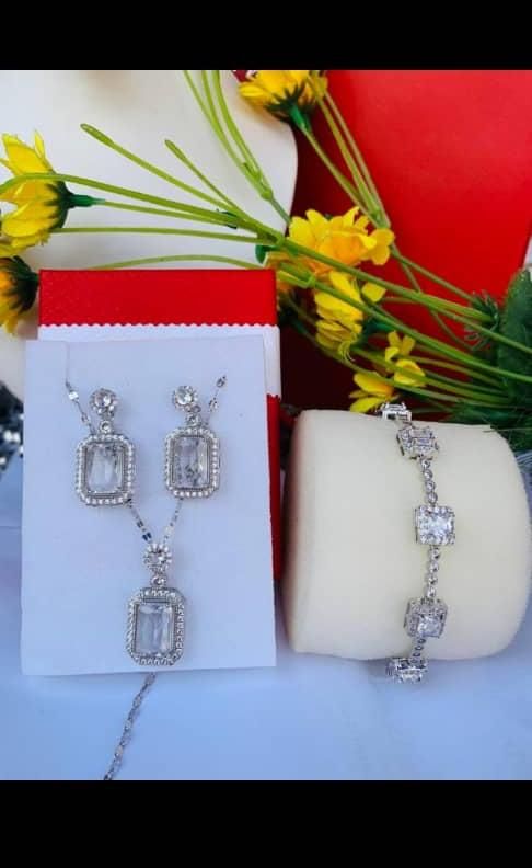 Necklace,pendant And Earind  Set Silver