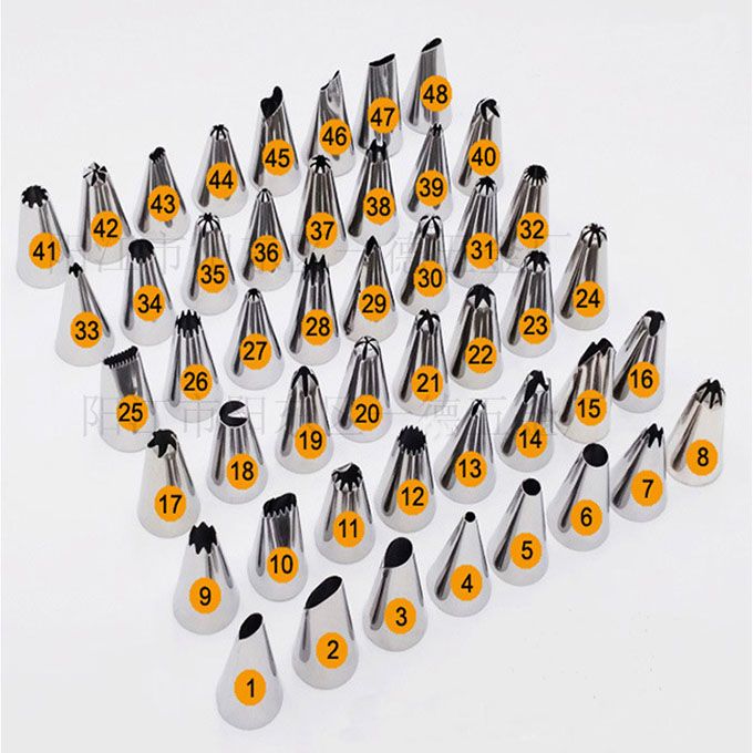 236 Pcs Cake Turntable Piping Tip Nozzle Pastry Baking Set