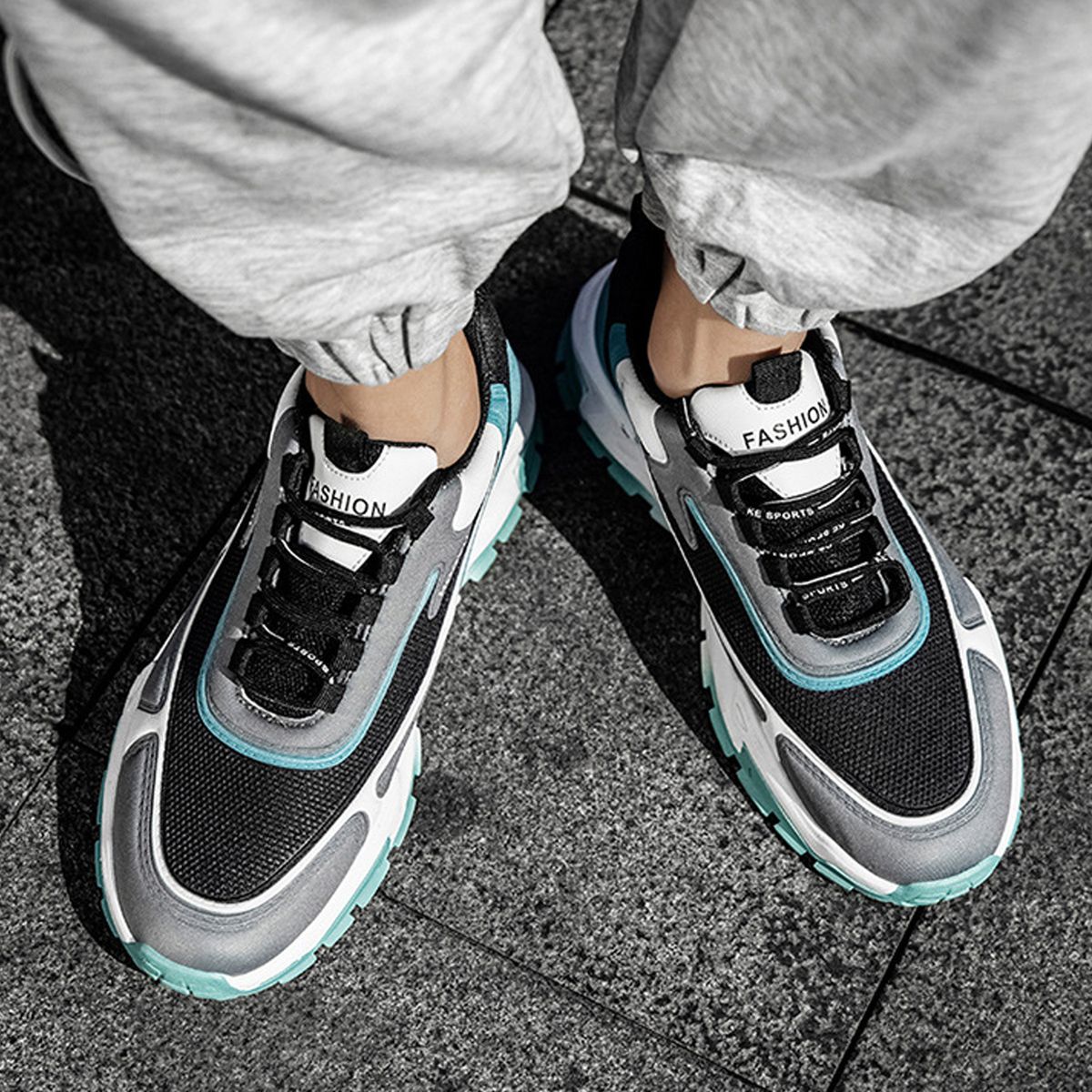 Casual Sports Running Soft Soled Sneakers - Color Blocking