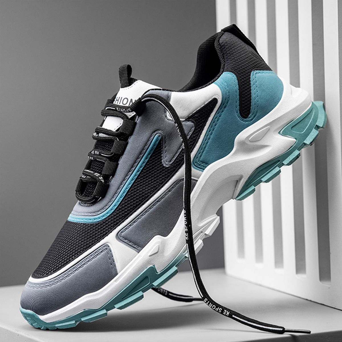 Casual Sports Running Soft Soled Sneakers - Color Blocking
