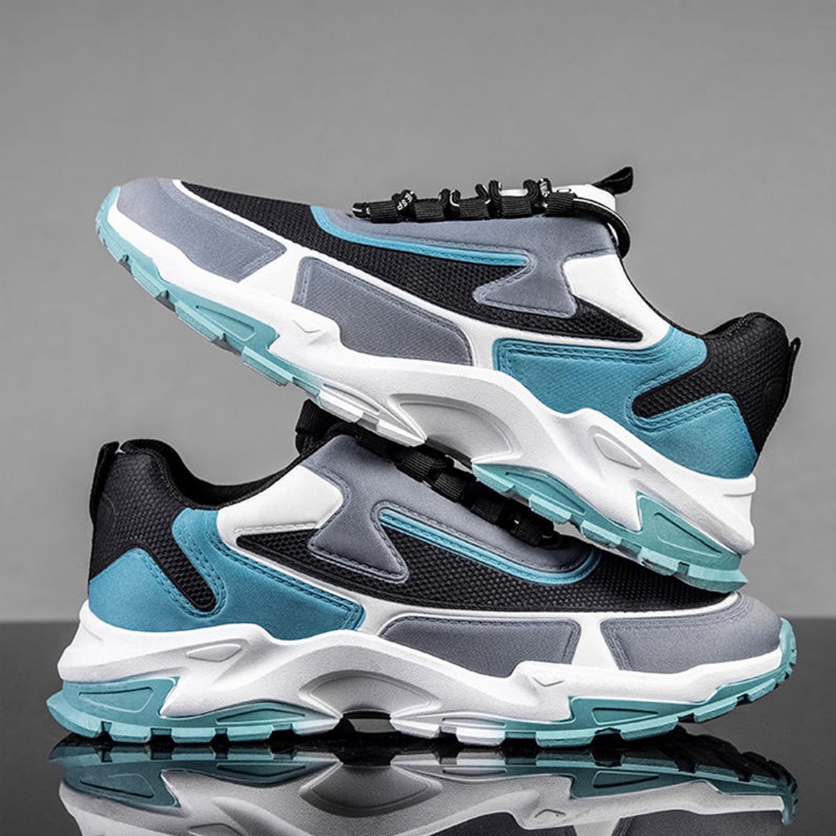 Casual Sports Running Soft Soled Sneakers - Color Blocking