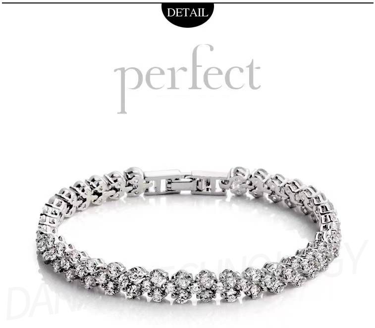 B008 Elegant Female Crystal Bracelet-Transparent
