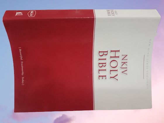NKJV Including 30-Days With Jesus Reading Plan.