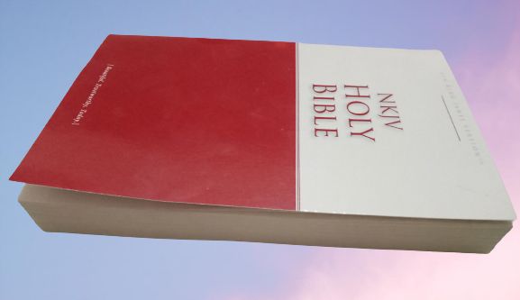 NKJV Including 30-Days With Jesus Reading Plan.