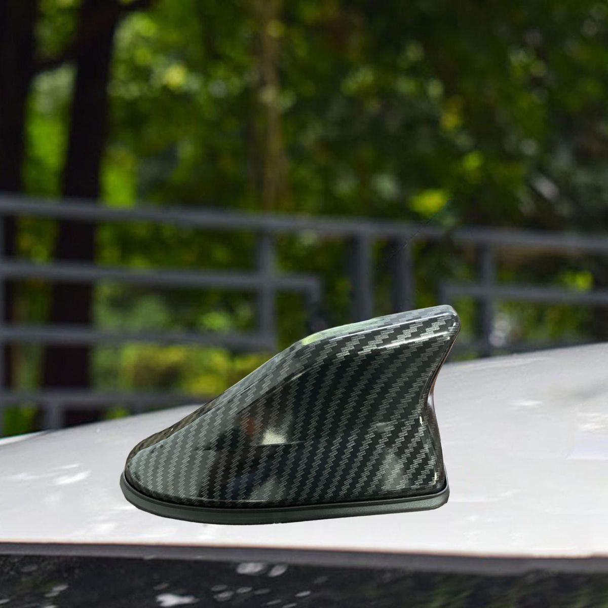 Shark Fin Antenna AM FM Radio Signal Universal For Trunk