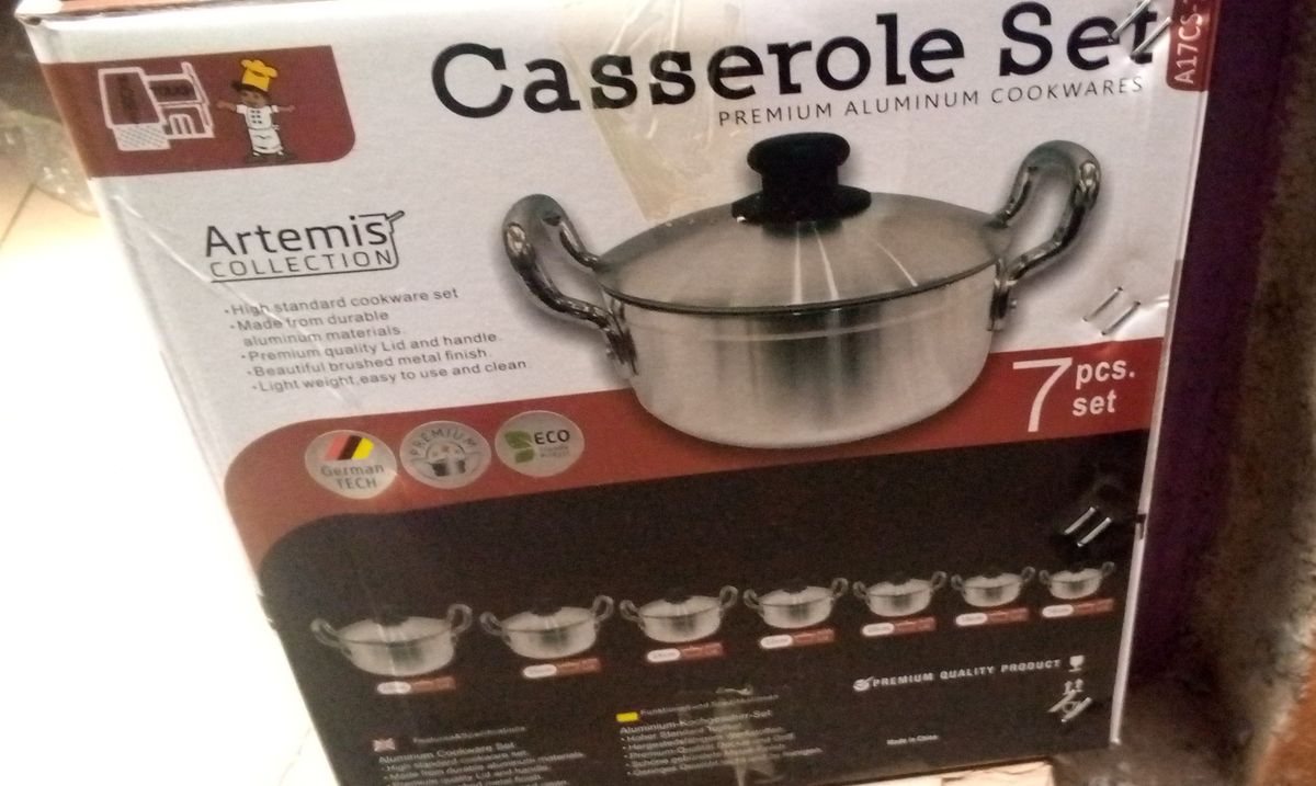 7 Sets Of Casserole Pots