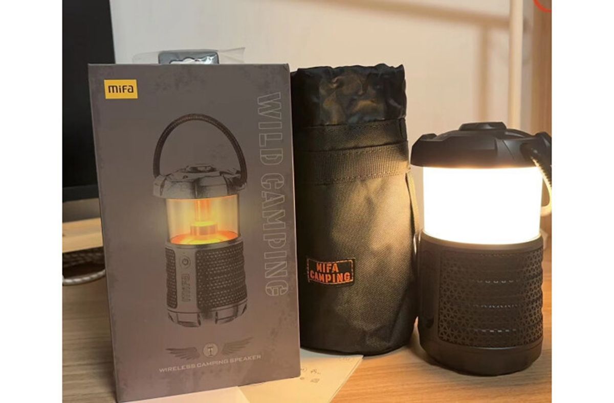 A/Mifa Wild Camping Outdoor Camping Light Portable Carrying Lantern Bluetooth Camping Speaker Charging