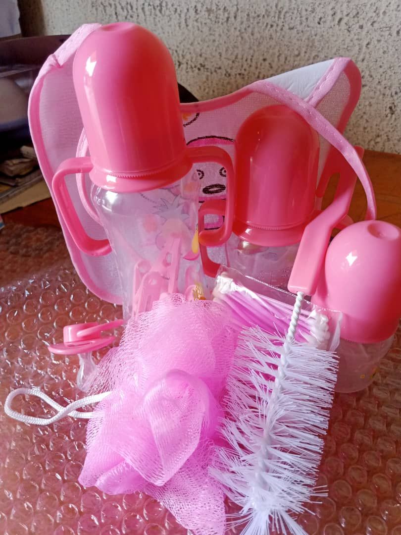 Pink Feeding Bottles Baby Gift Set + 12pcs Comb