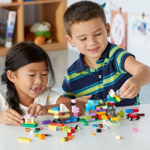 Classic Creative Suitcase 10713 Building Kit 213 Pieces