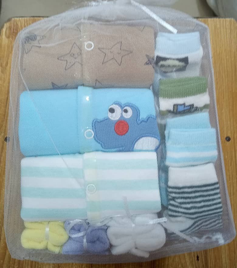 10 In A Pack New Born Unisex Baby Wear+3Free Baby Face Towel