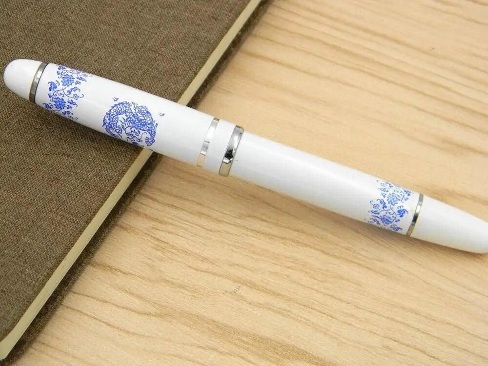 High Quality Chinese Dragon Paiting Blue and White Porcelain Pattern 0.5MM Black Refill Rollerball Pen