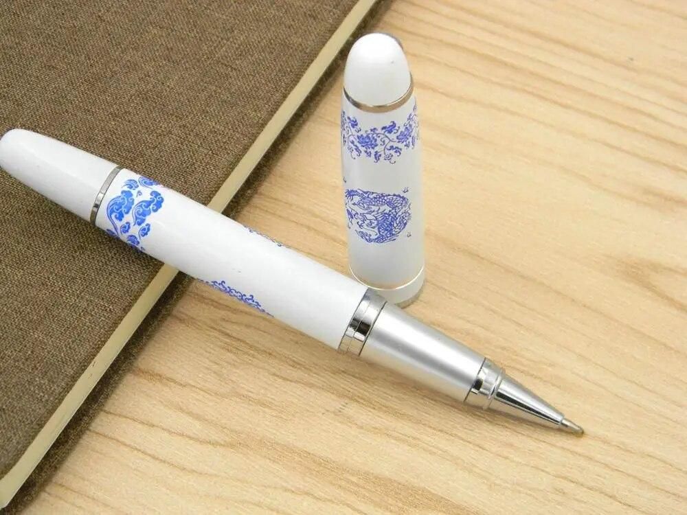 High Quality Chinese Dragon Paiting Blue and White Porcelain Pattern 0.5MM Black Refill Rollerball Pen