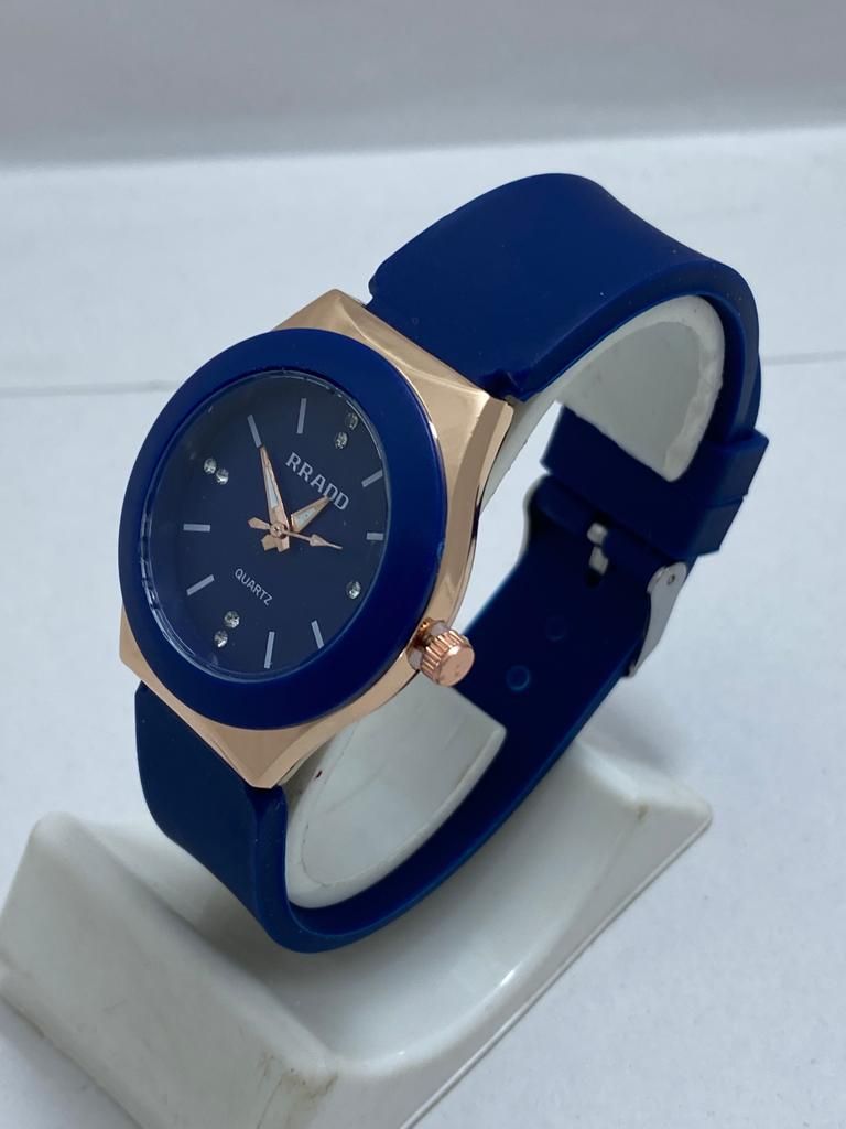 Elegant Ladies Elastic Wristwatch