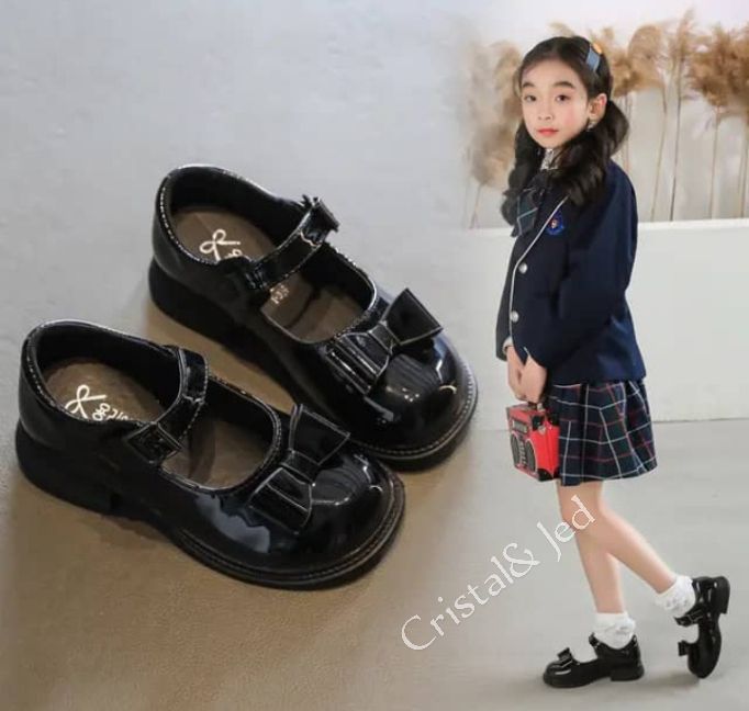 Exquisite Sturdy Girls Shimmer Shoe Black