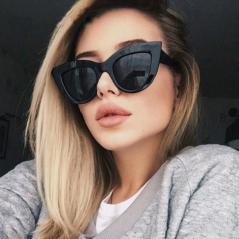Lovely Fashion Sunglasses + Free Case - Black