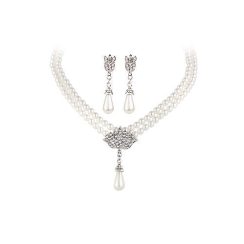 Radiant And Lovely Earing Jewellery Set - Silver