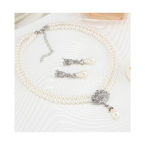 Radiant And Lovely Earing Jewellery Set - Silver