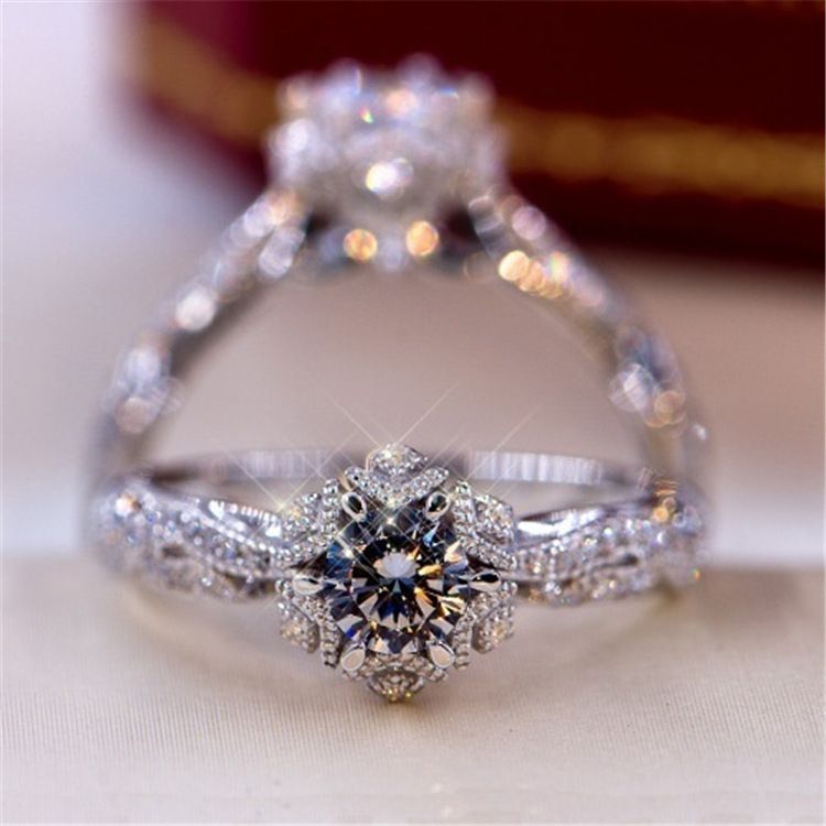 Diamond-Studded  Wedding Engagement Ring