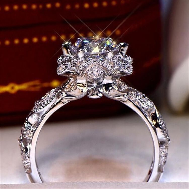Diamond-Studded  Wedding Engagement Ring
