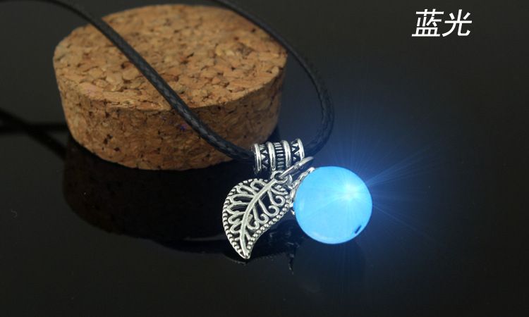 Luminous Pearl Choker Necklace Pendant