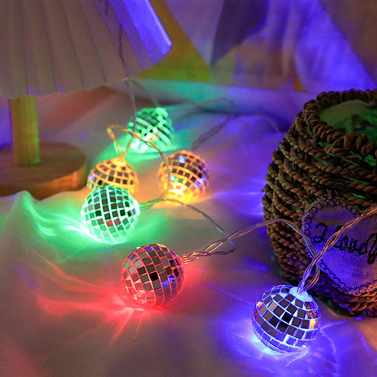10ft 20LED Globe String Lights Decorative Hanging Lights Balls Fairy String Lights Battery Powered World Cup Lighting for Indoor Outdoor Garden Patio