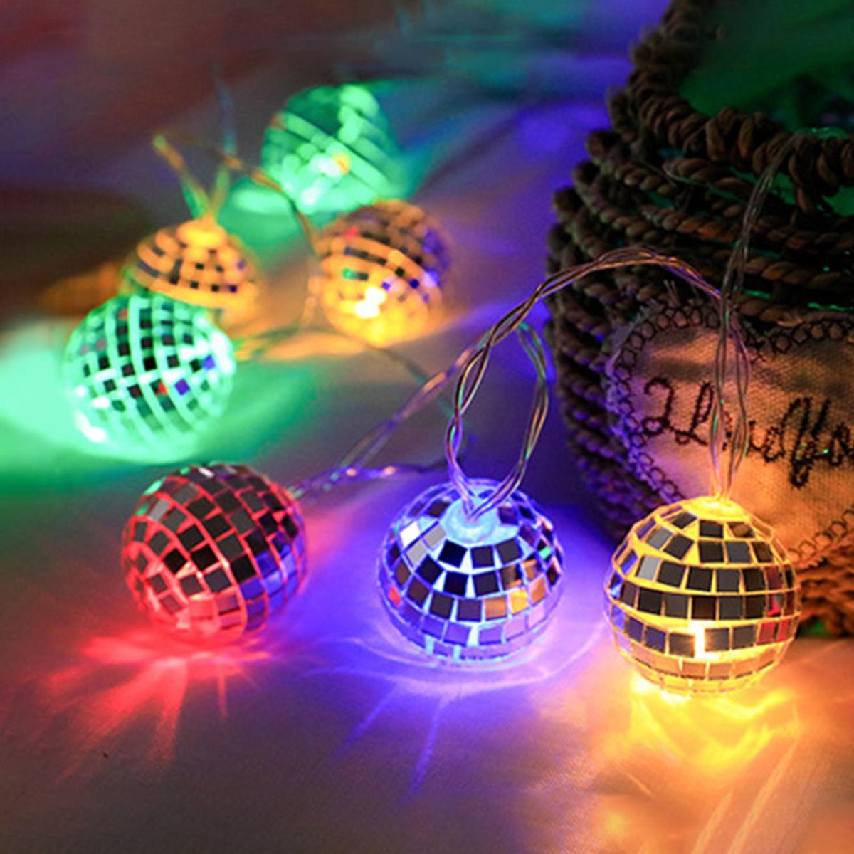 10ft 20LED Globe String Lights Decorative Hanging Lights Balls Fairy String Lights Battery Powered World Cup Lighting for Indoor Outdoor Garden Patio