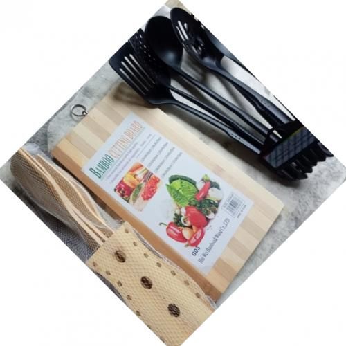 Non Stick And Wooden Spoon Sets With Chopping Board