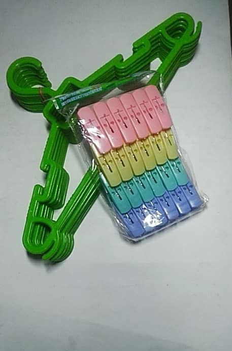 12 Quality Plastic Hanger +Free 24 PEGS "Clothes Organizer