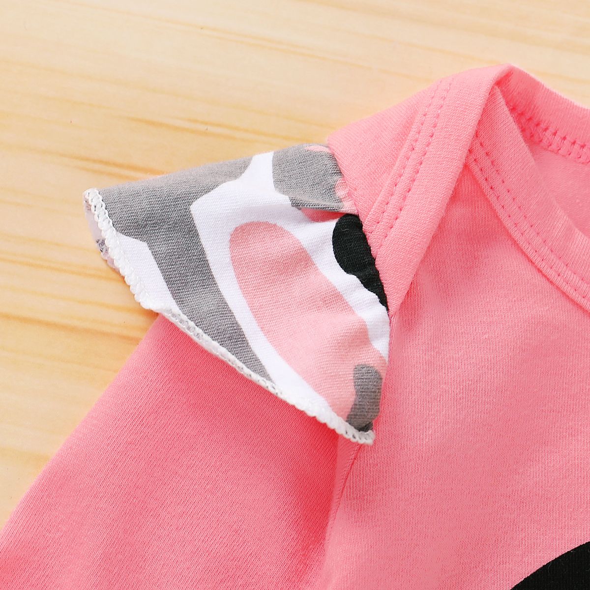 MAMA'S GIRL Infant Baby Long Sleeve Bodysuit Camou Pattern Pants