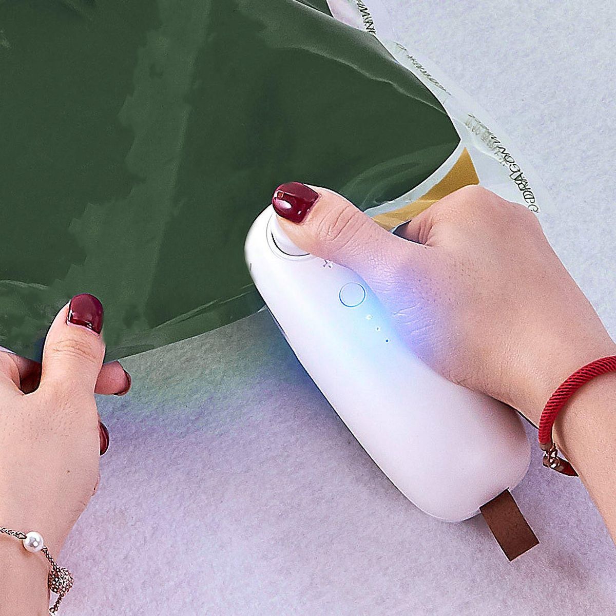 2 In 1 Bag Sealer & Cutter Mini Heat Sealer Portable Food Bag Sealing Machine Handheld for Plastic Bags Snack