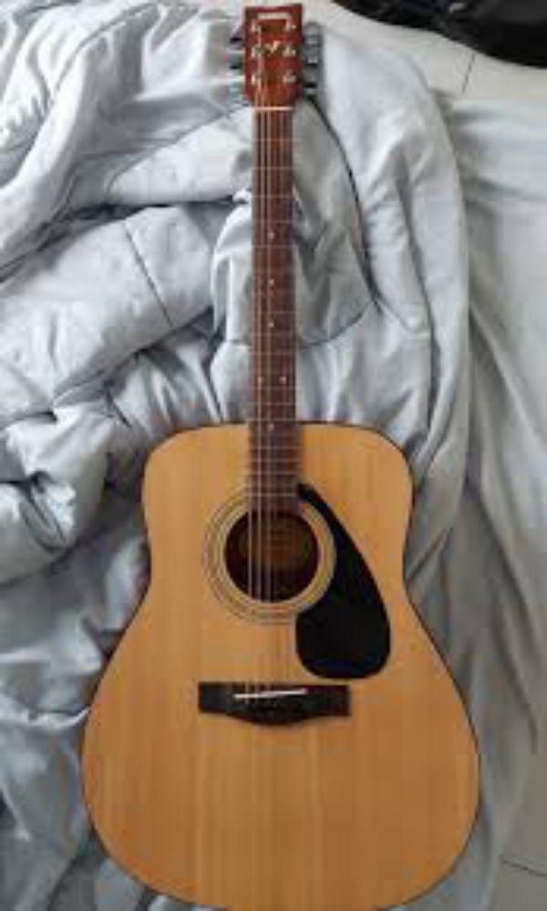 F-310 Full Size Acoustic Guitar