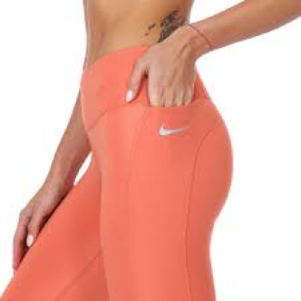 Training Pant - Dry Fit Fast Crop