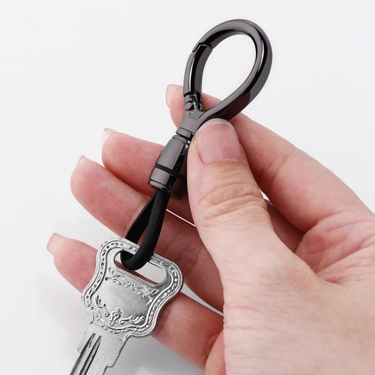 Keychain for Men Premium Zinc Alloy Car Keychain Stylish Gift Black
