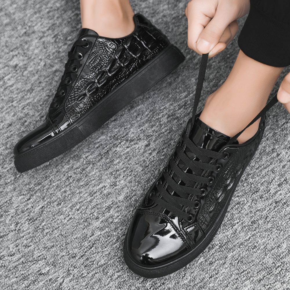Trendy Men's Casual Shoes Glossy Leather Running Sneakers - Black
