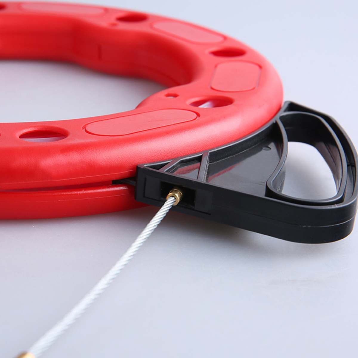 30M 4mm Fiberglass Fish Tape Reel Puller Glass Fiber Nylon Conduit Ducting Rodder Pulling Wire Cable Fishing Tool Red