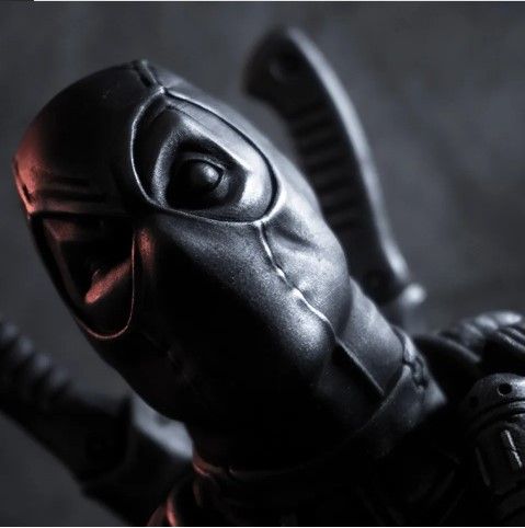 Deadpool Bust Black Sculpture