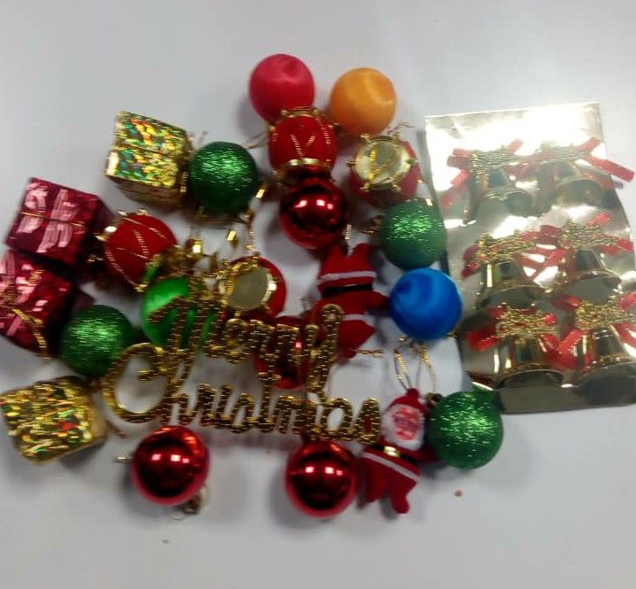 Mixture Of Christmas Trees& Gilead Decorative Toys + 6 Bells
