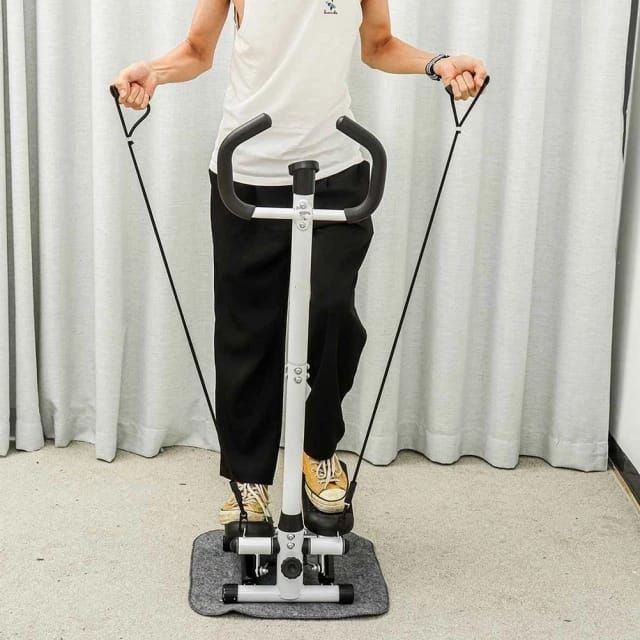 Standing Fitness Stepper With Handle And Two Resistant Band
